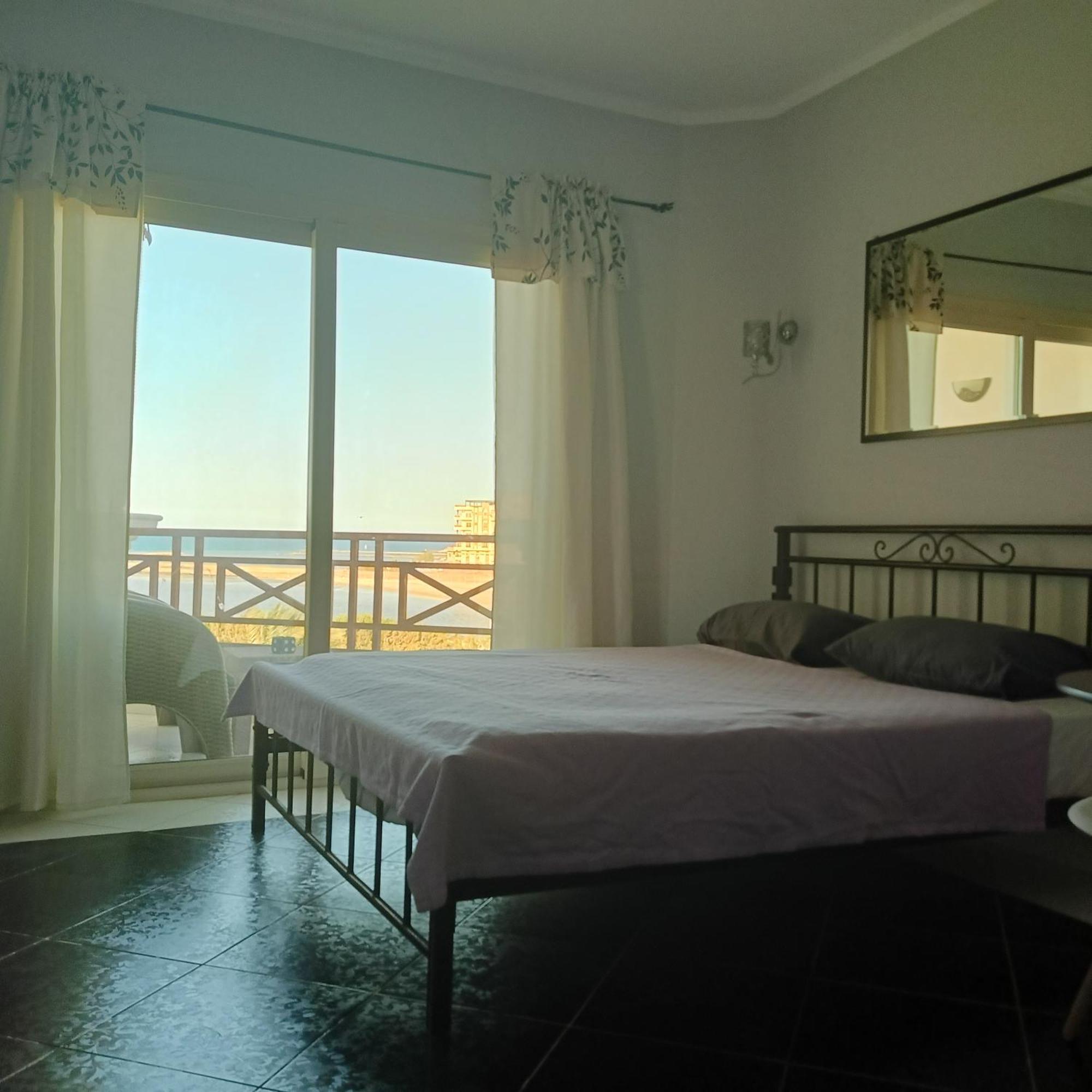Tony'S Privy Beds By Red Sea Apartment Hurghada Ngoại thất bức ảnh